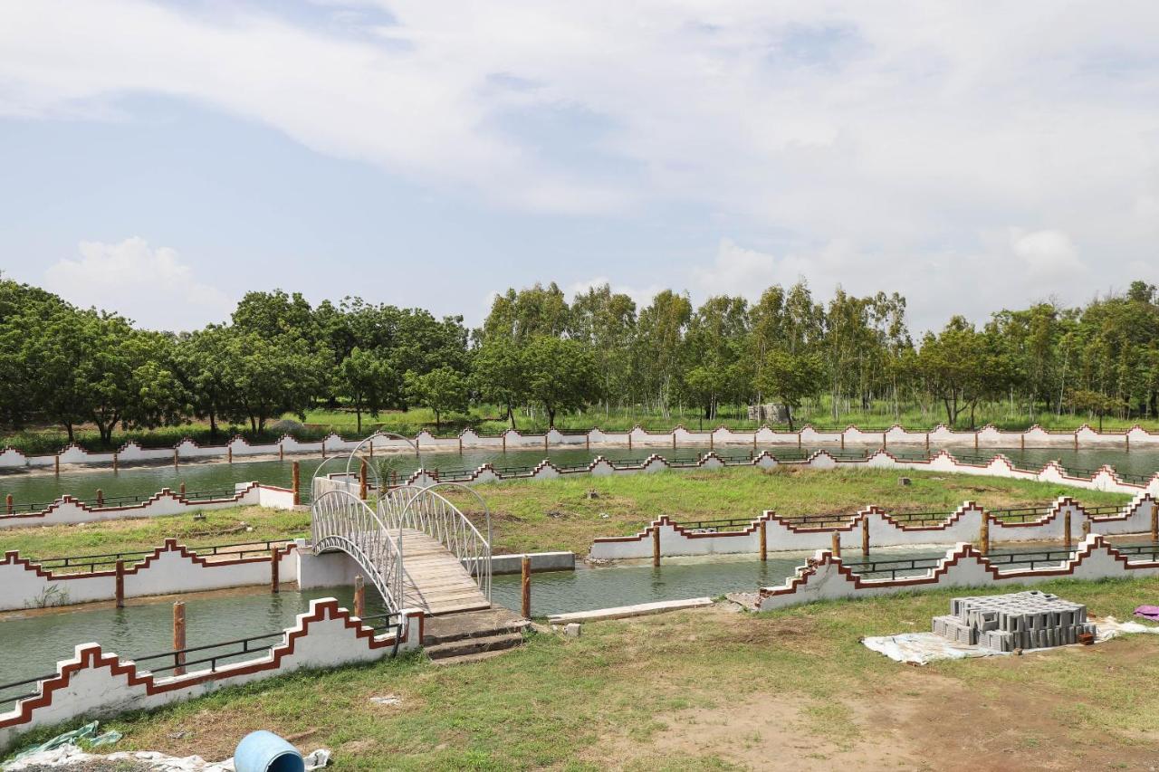 Capital O 49279 Chhab Chhaba Chhab Water Fun Park & Resort Damka Eksteriør bilde